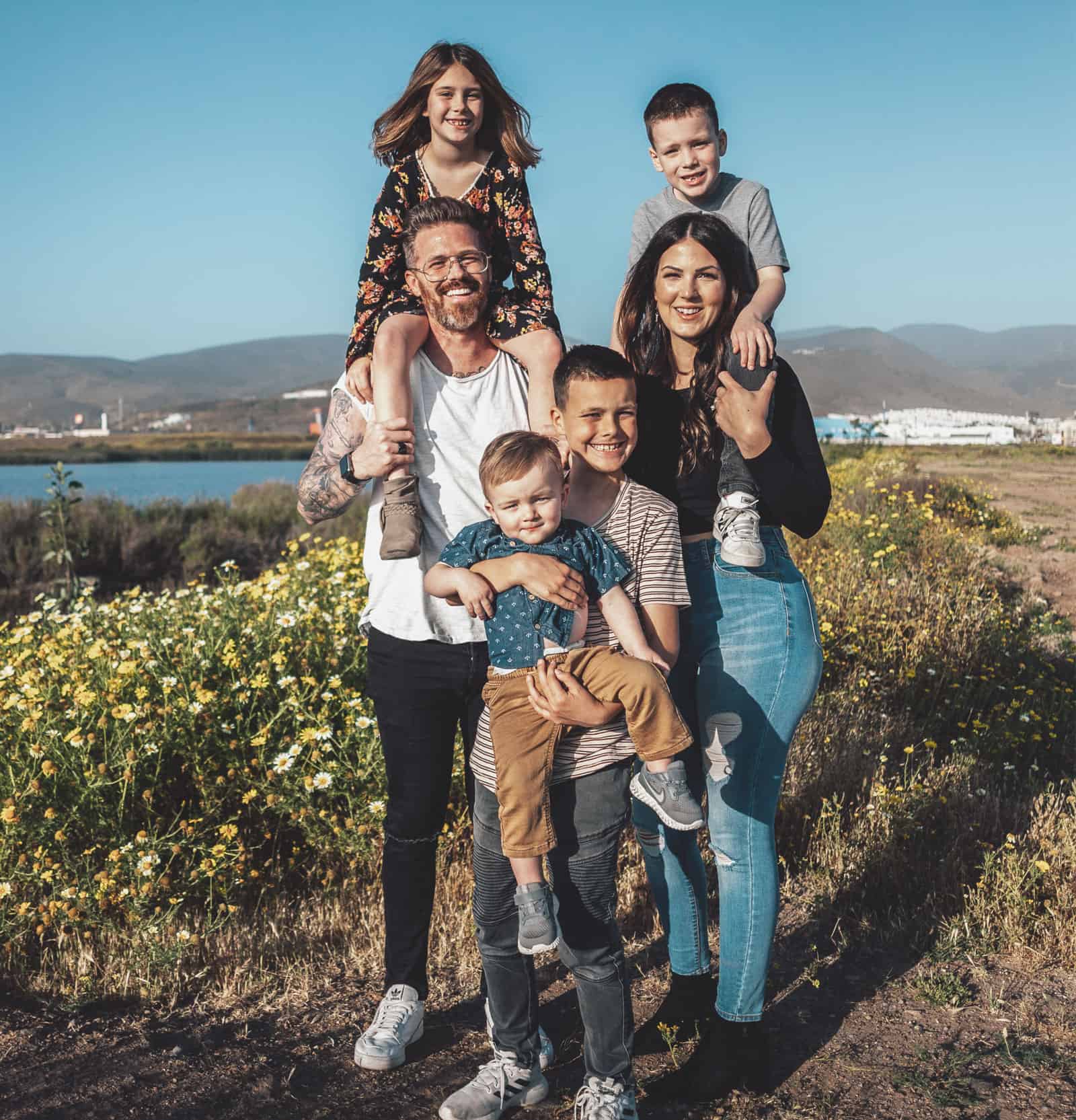 sco-naz-disctrict-family-01